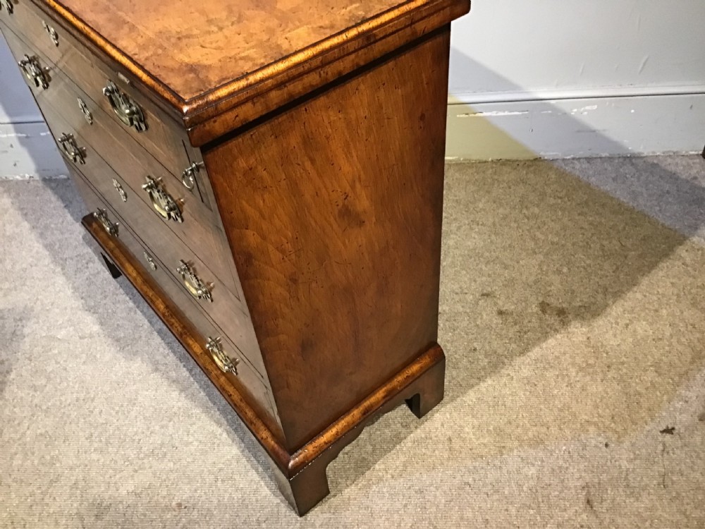 Antique batchelors chest of drawers View XI