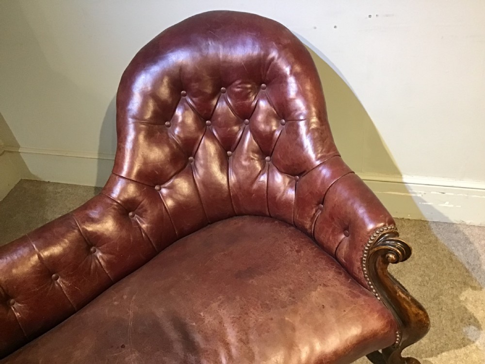 Antique mahogany chaise longue View III