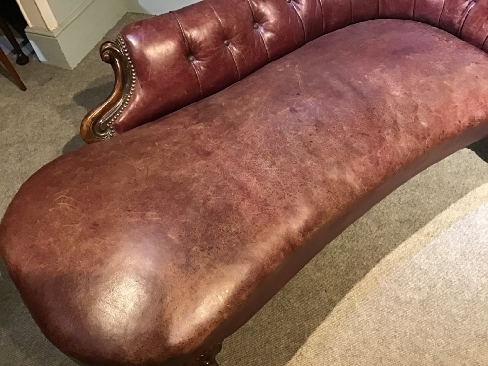 Antique mahogany chaise longue View V
