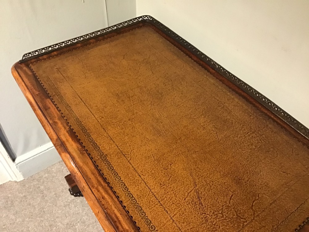 Antique writing table View V