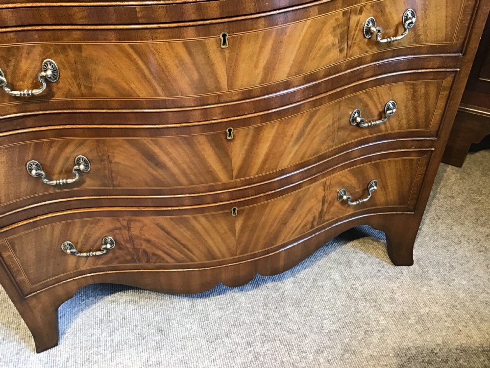 Antique serpentine chest of drawers View VI