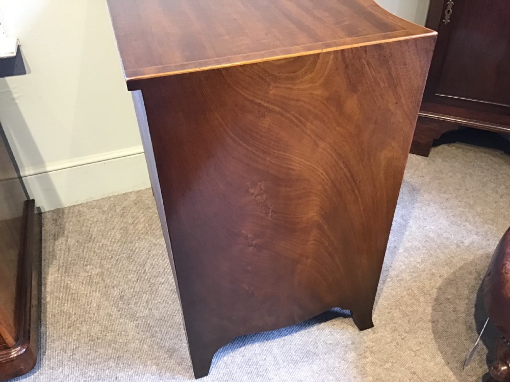 Antique serpentine chest of drawers View VIII