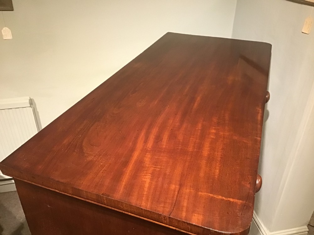 Antique Victorian chest of drawers View III