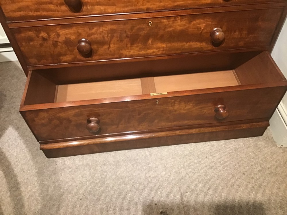 Antique Victorian chest of drawers View VII