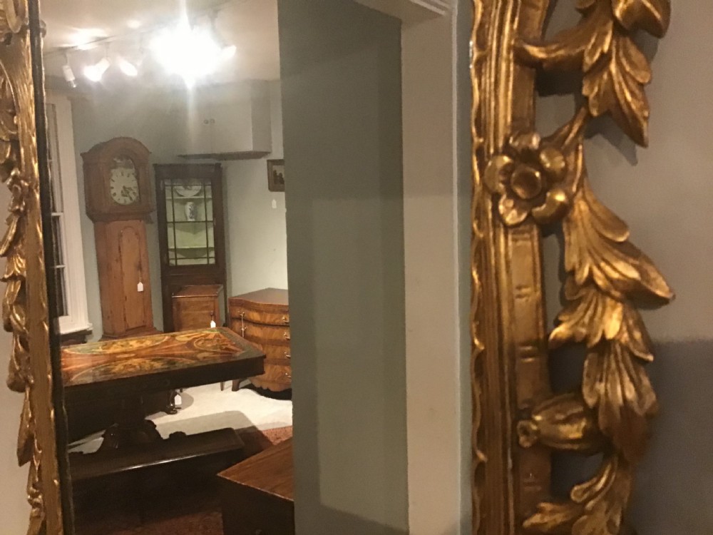 Antique giltwood mirror View IV