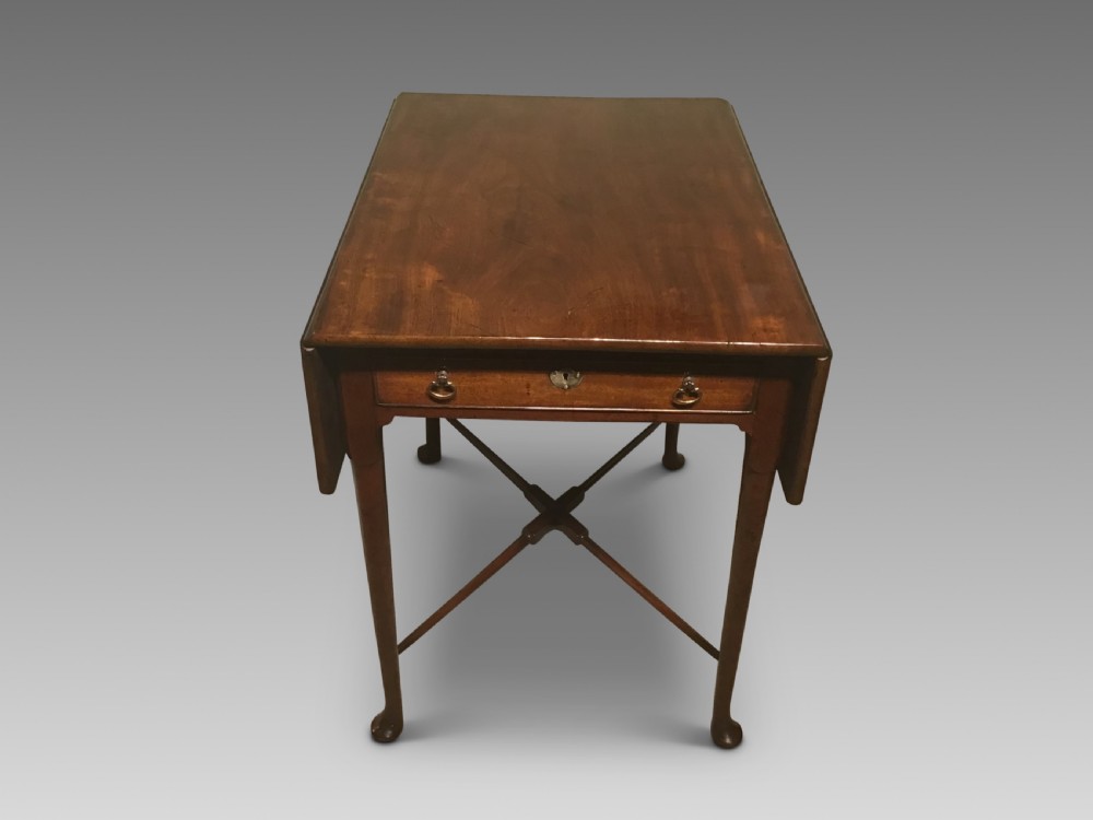 Georgian pembroke table