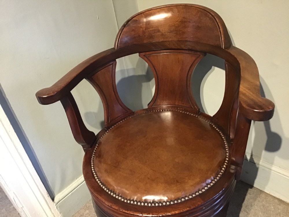 Antique desk chair View V