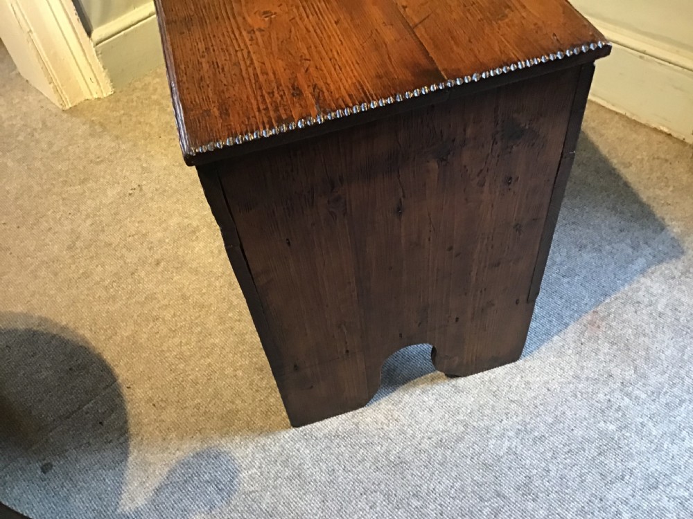 Georgian coffer View IV
