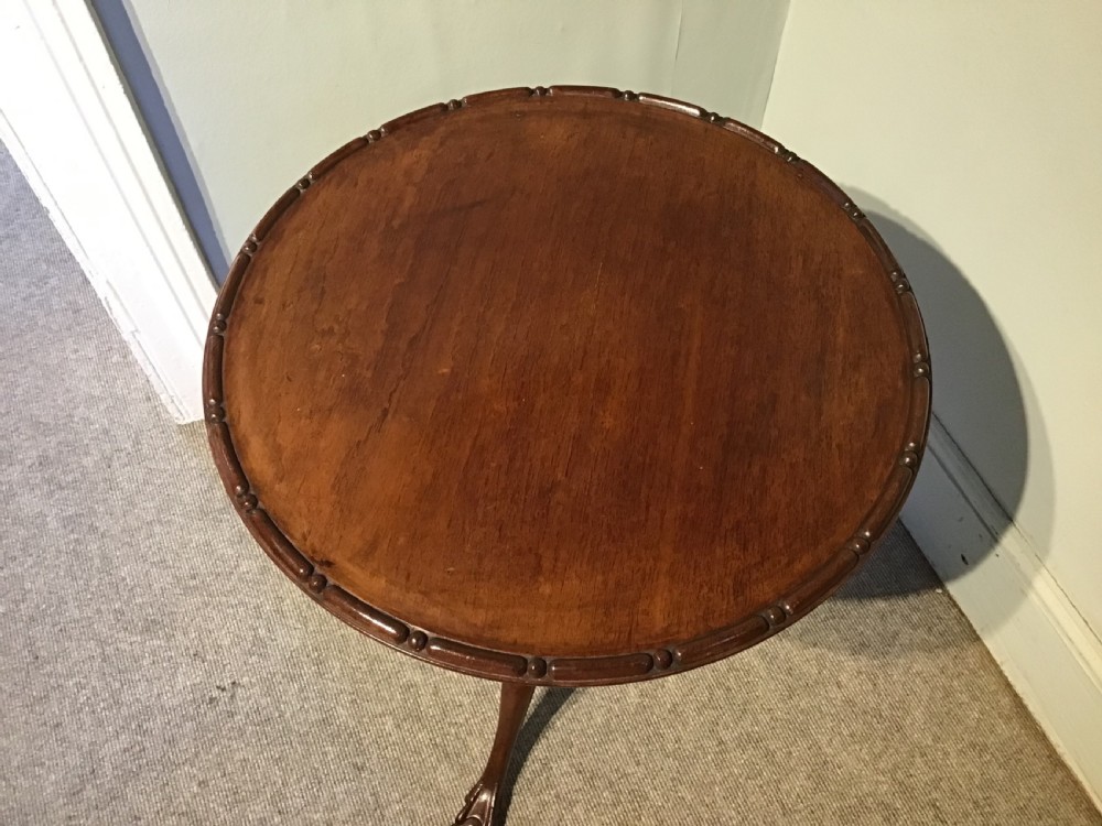 Antique tripod table View IV