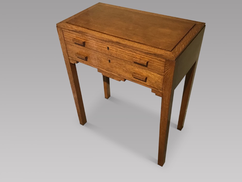 Art deco oak sidetable View II