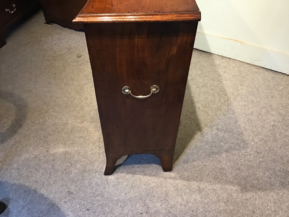 Georgian chest of drawers View XI