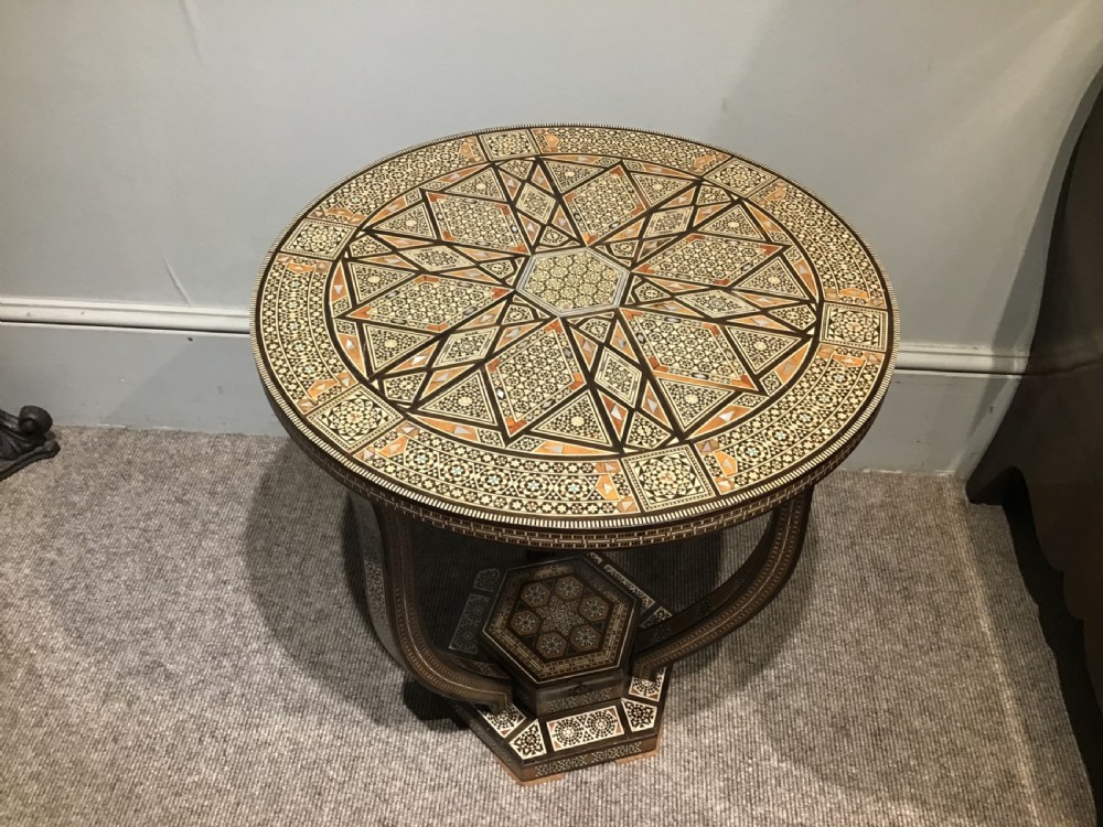 Damascus table View II