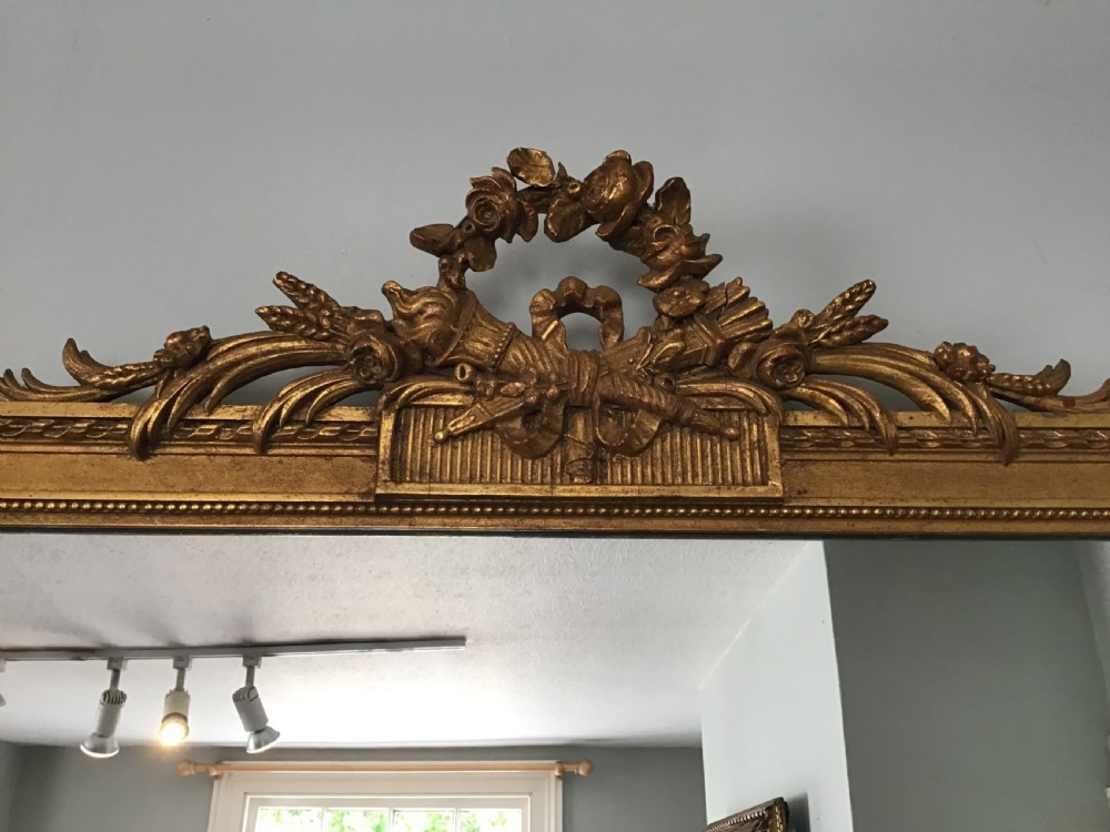 Gilt wall mirror View IV