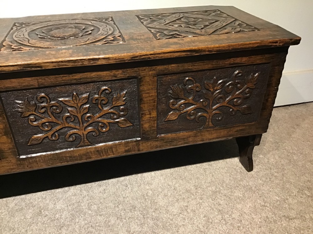 Antique oak coffer View IV