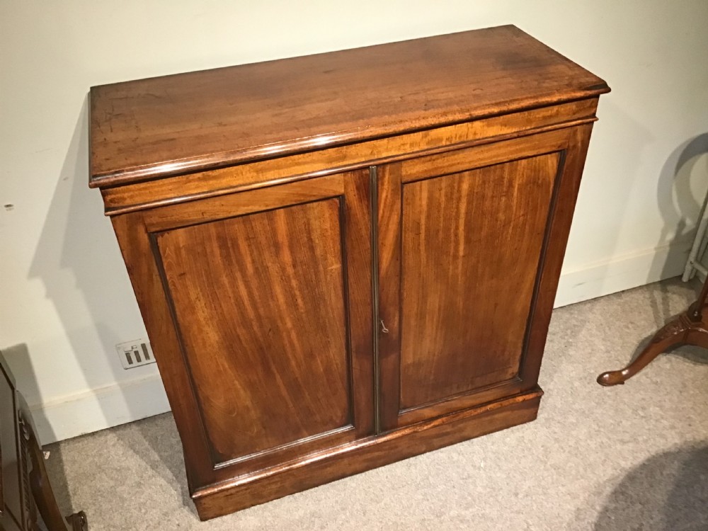 Antique mahogany sodecabinet View II