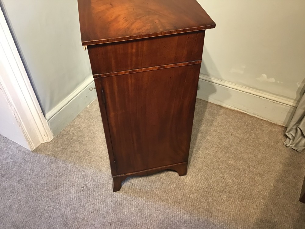 Antique mahogany sidecabinet View VIII
