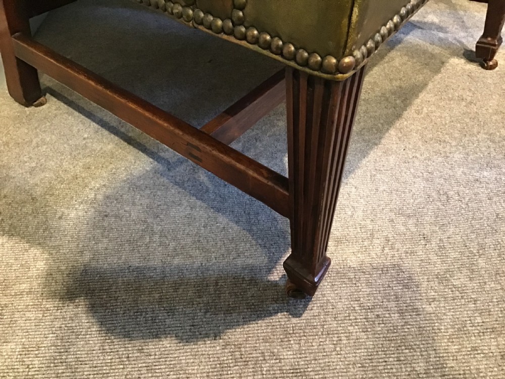 Georgian leather wing chair View V