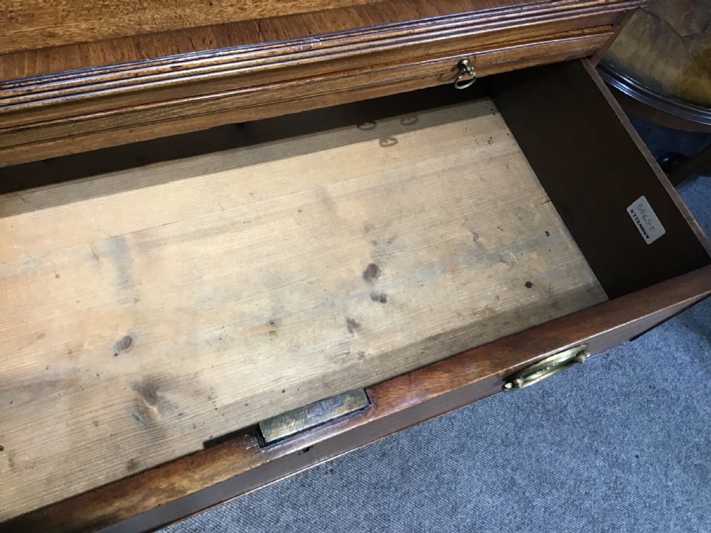 Georgian mahogany chest of drawers View X