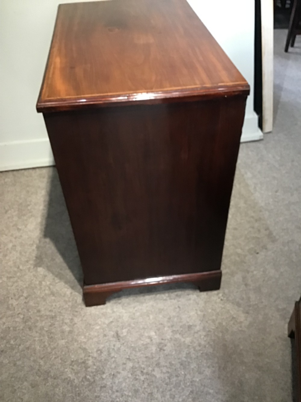 Georgian mahogany chest of drawers View IX