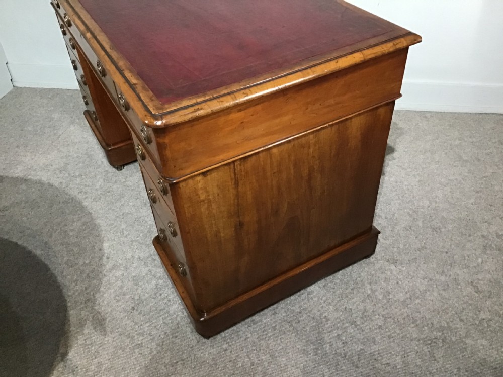 Antique pedestal desk View VIII