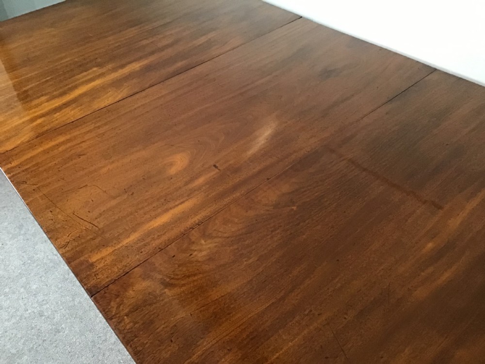 Antique dining table View V