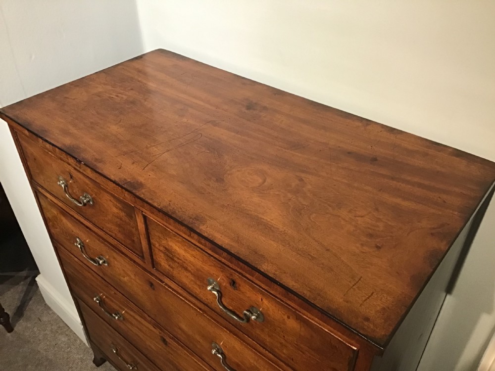 Antique chest of drawers View II