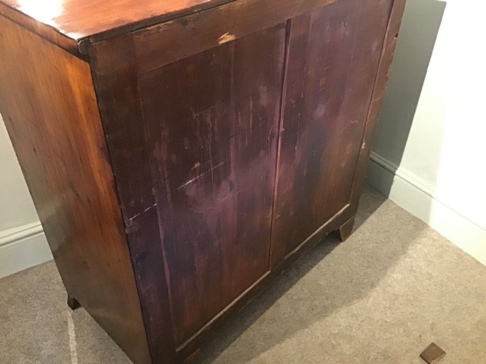 Antique chest of drawers View VIII