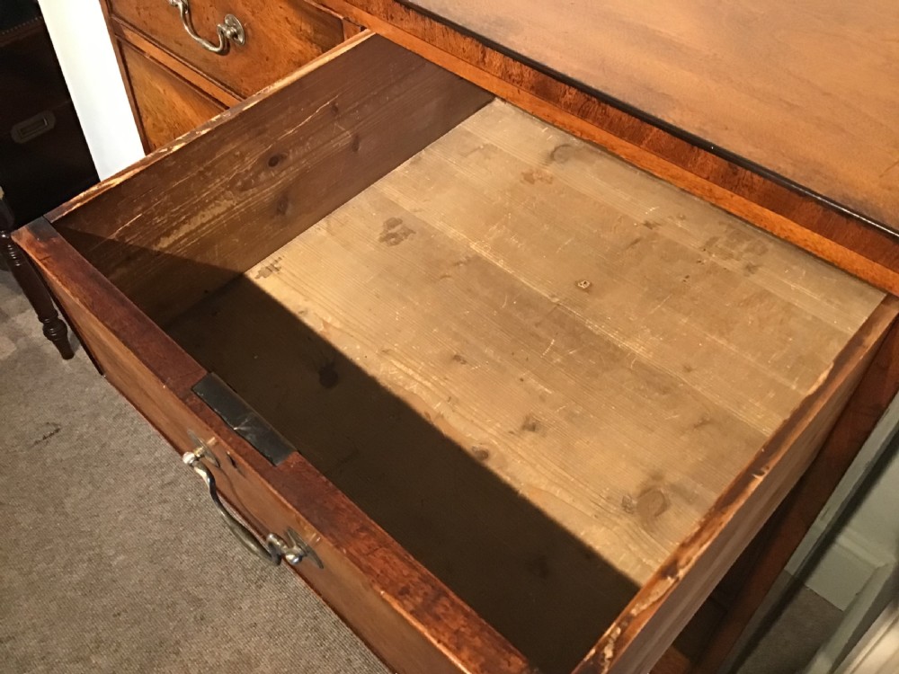 Antique chest of drawers View IX