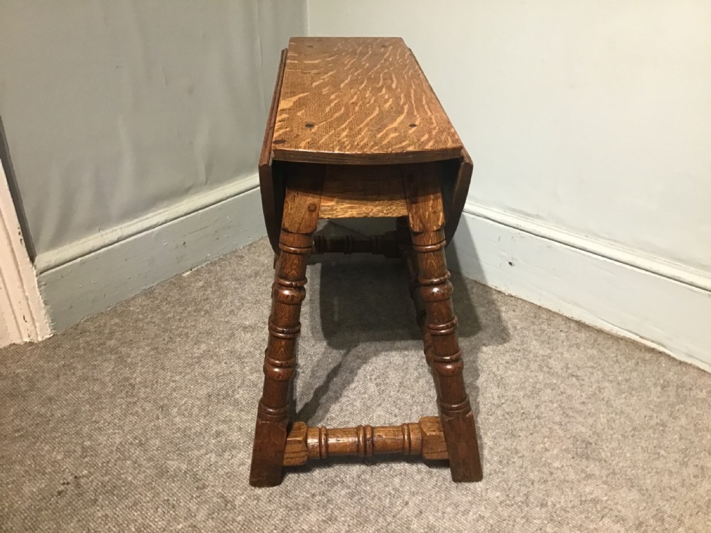 Oak drop leaf occasional table View II
