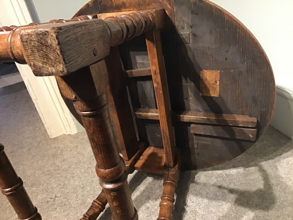 Oak drop leaf occasional table View IV
