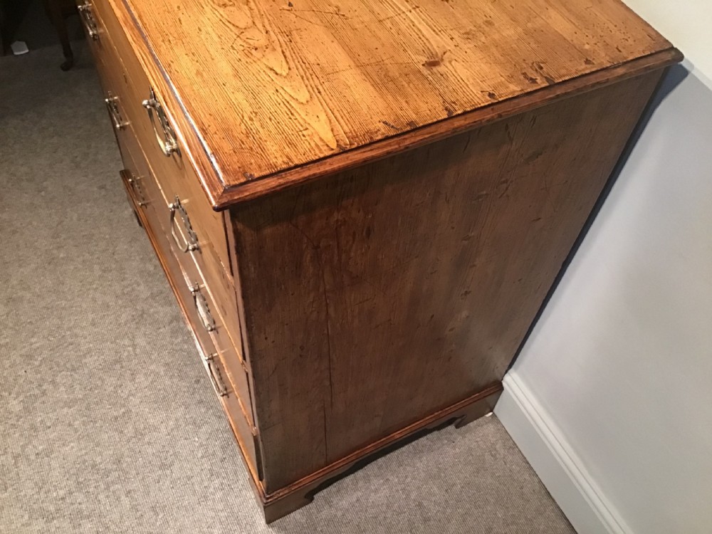 Antique pine chest of drawers View III