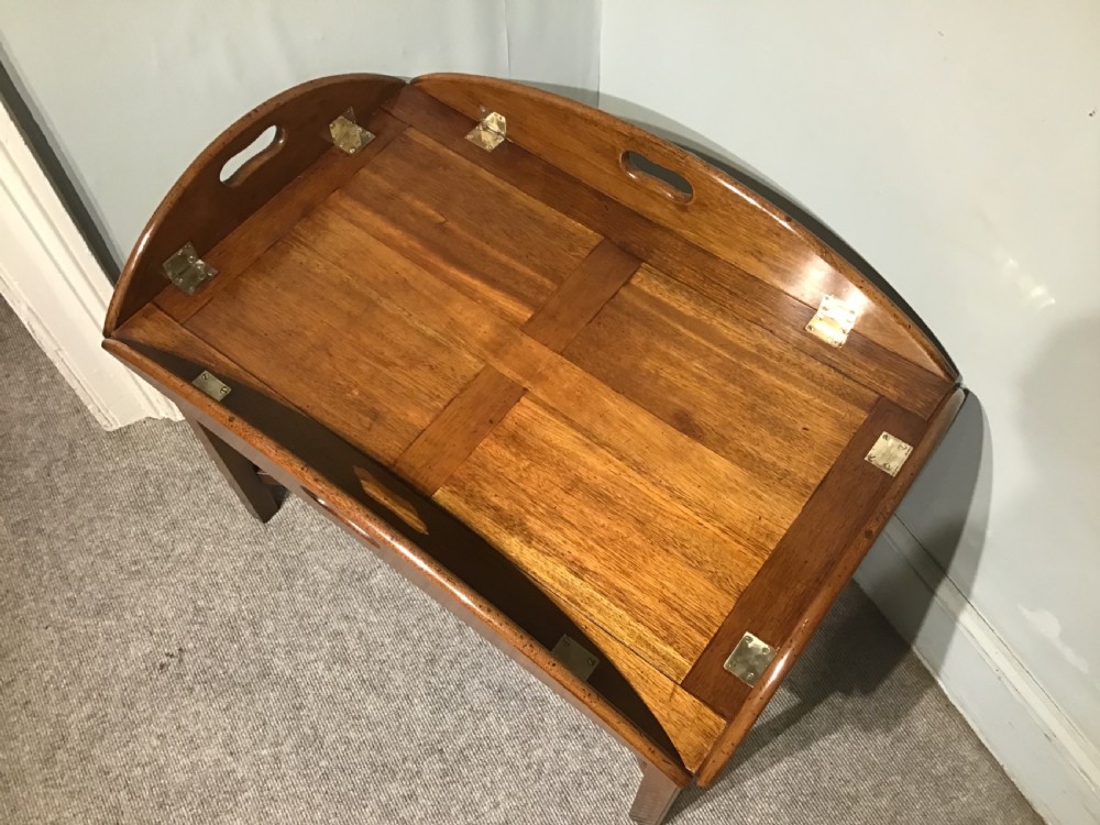 Butlers tray on stand View II