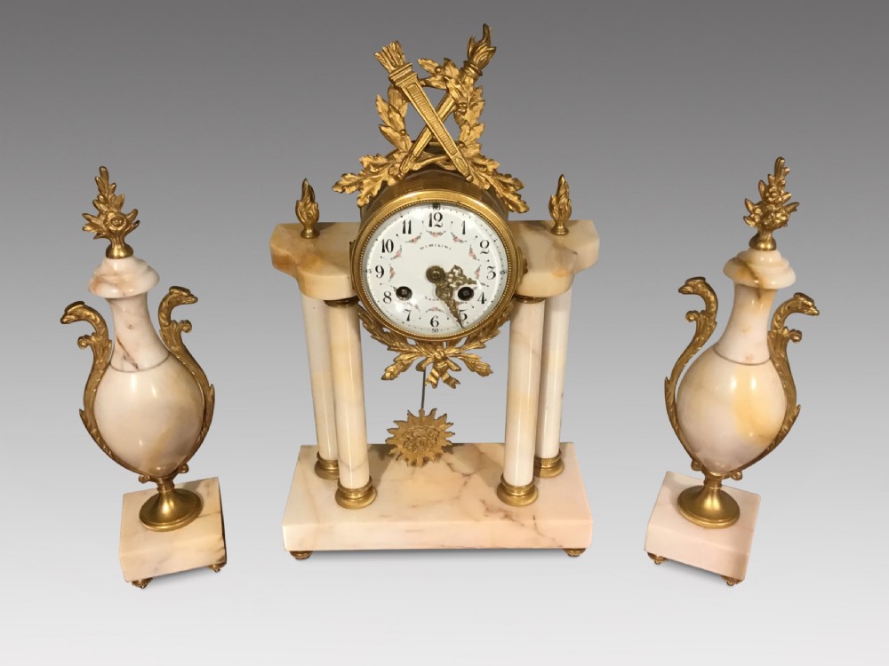 Antique mantel clock 