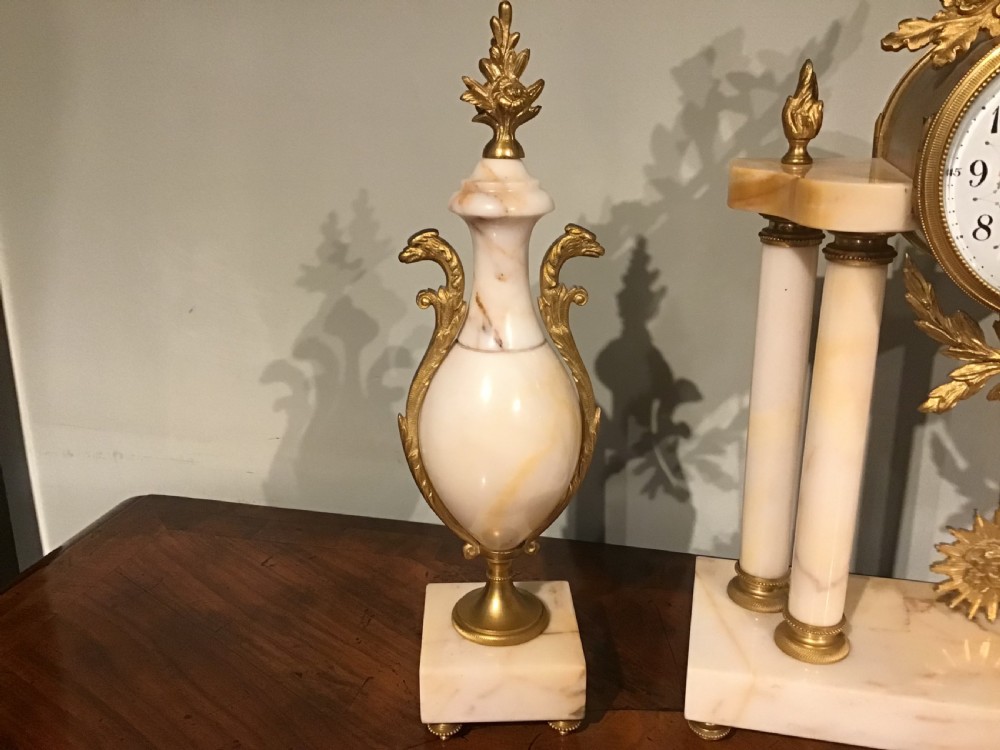 Antique mantel clock  View VIII