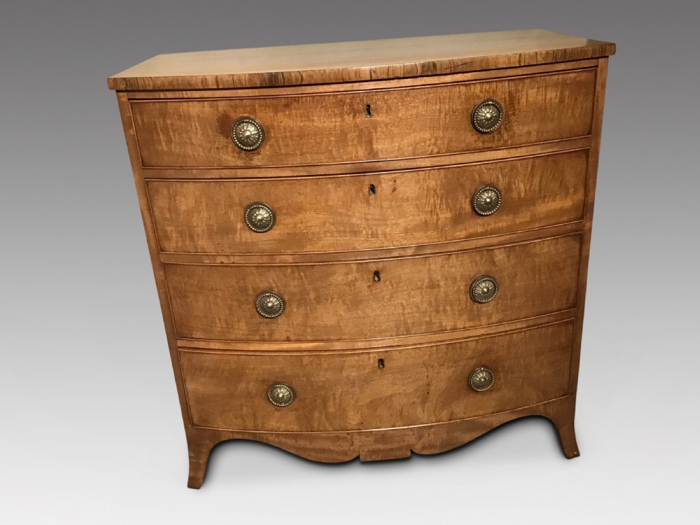 Georgian mahogany chest of drawers
