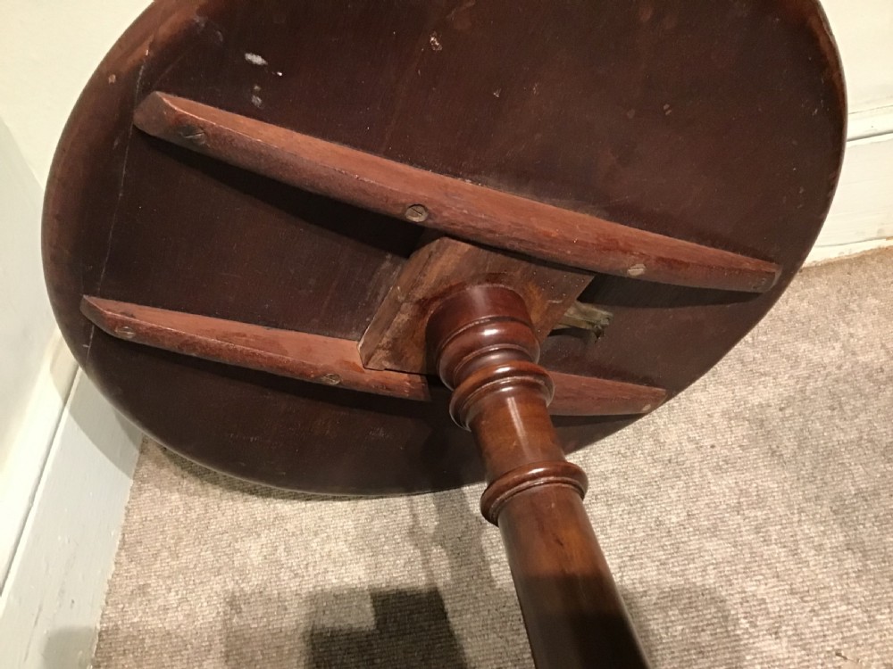 Antique tripod table View VI