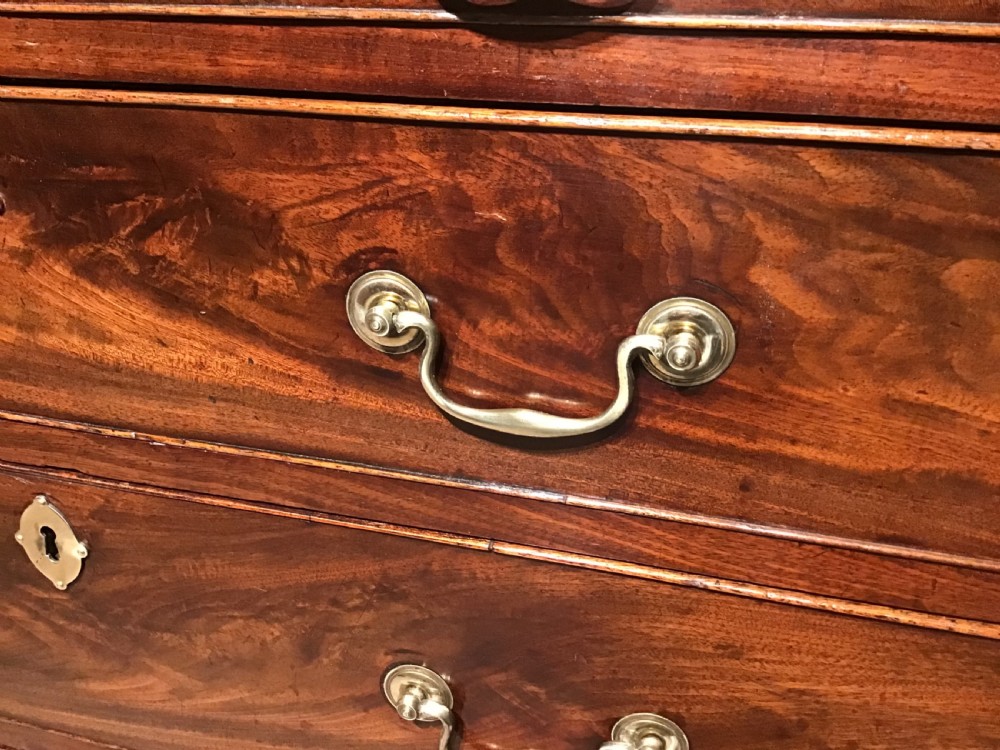 Georgian mahogany chest of drawers View IX