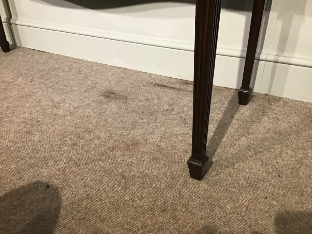 Antique mahogany serving table View VII