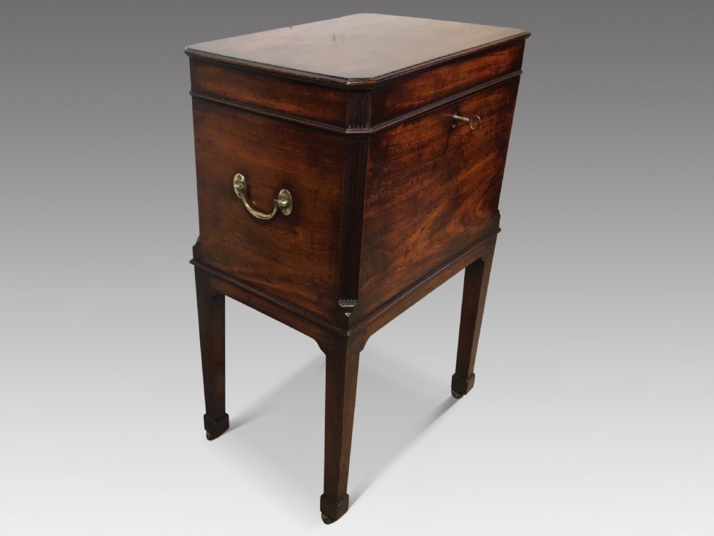Georgian mahogany cellarette View III