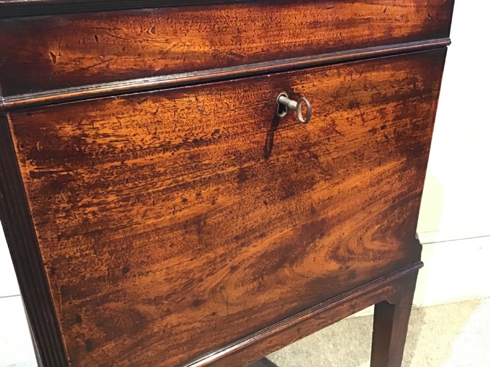 Georgian mahogany cellarette View VI