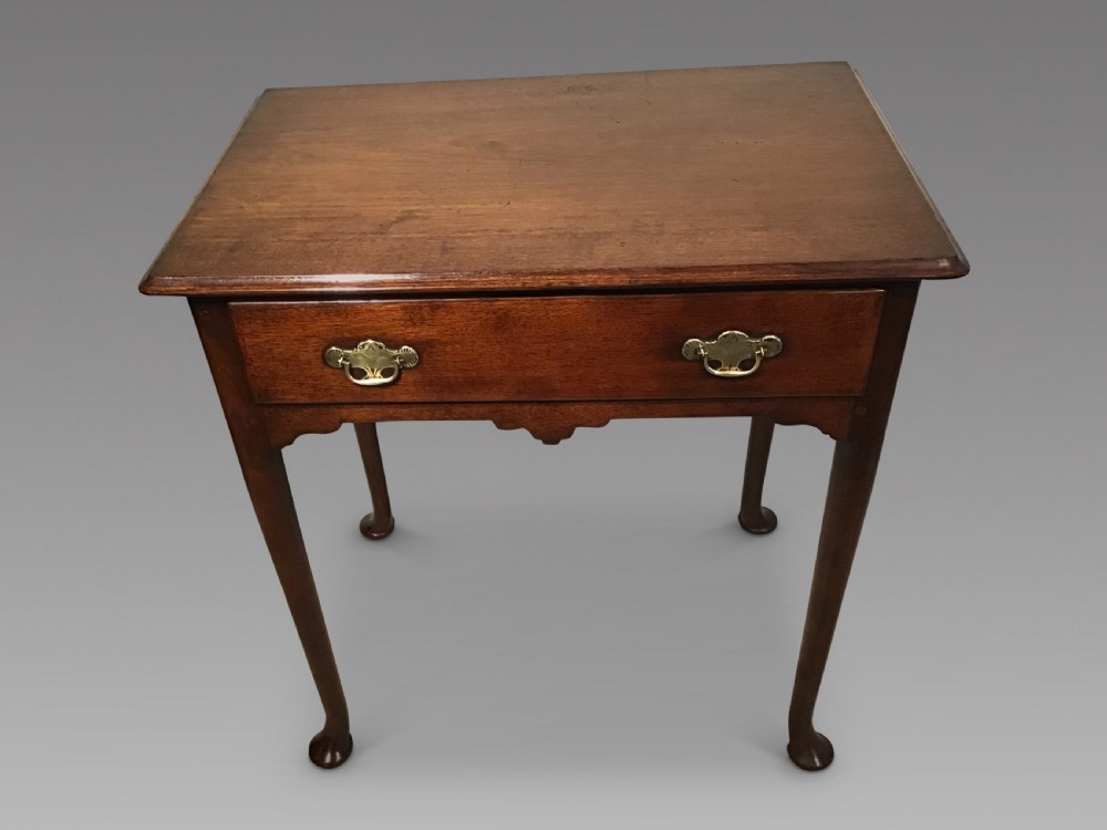 Antique mahogany sidetable