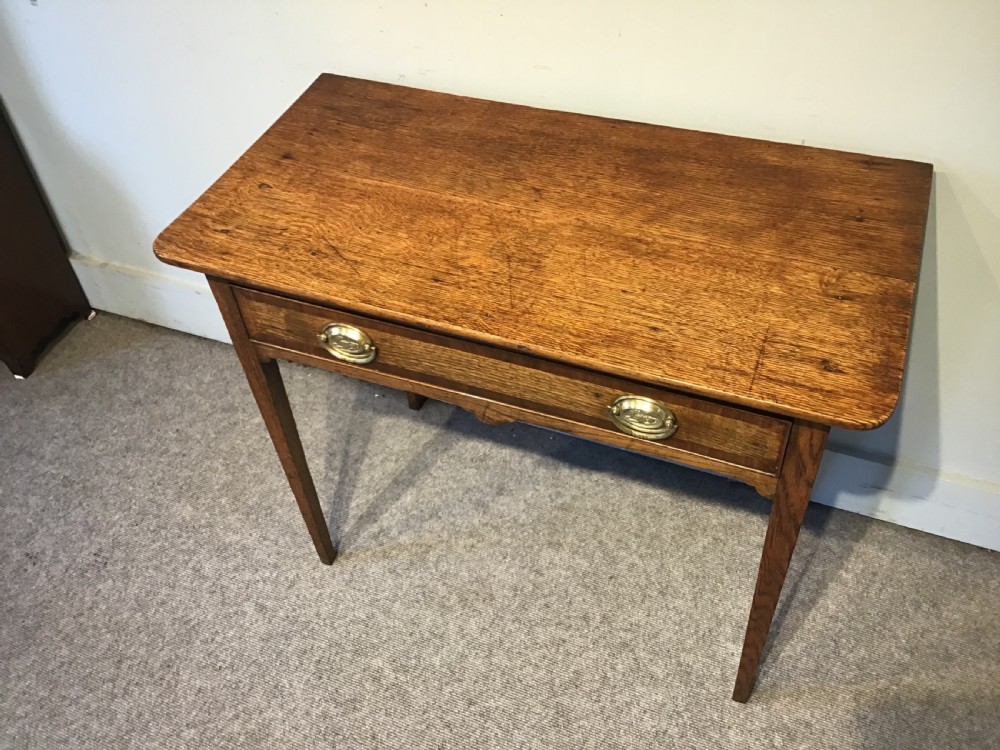 Antique oak sidetable View II