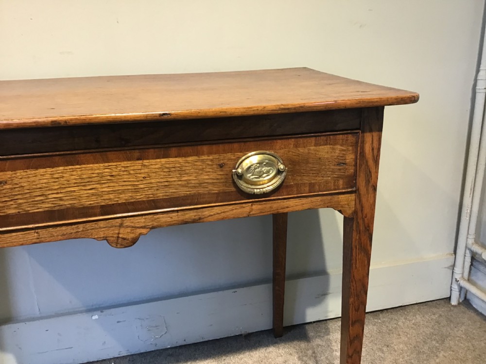 Antique oak sidetable View V