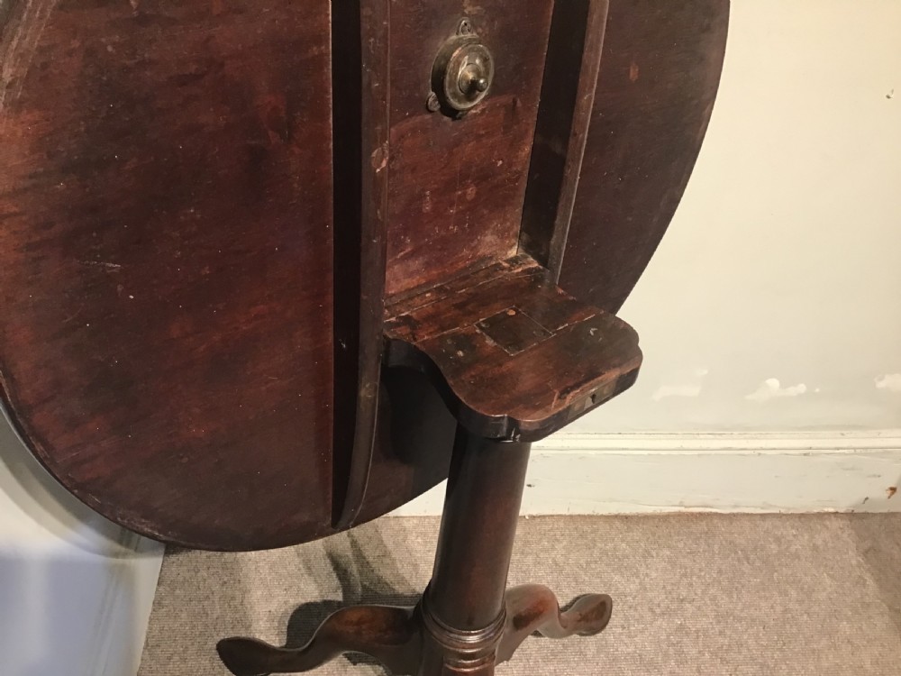 Georgian tripod table View V