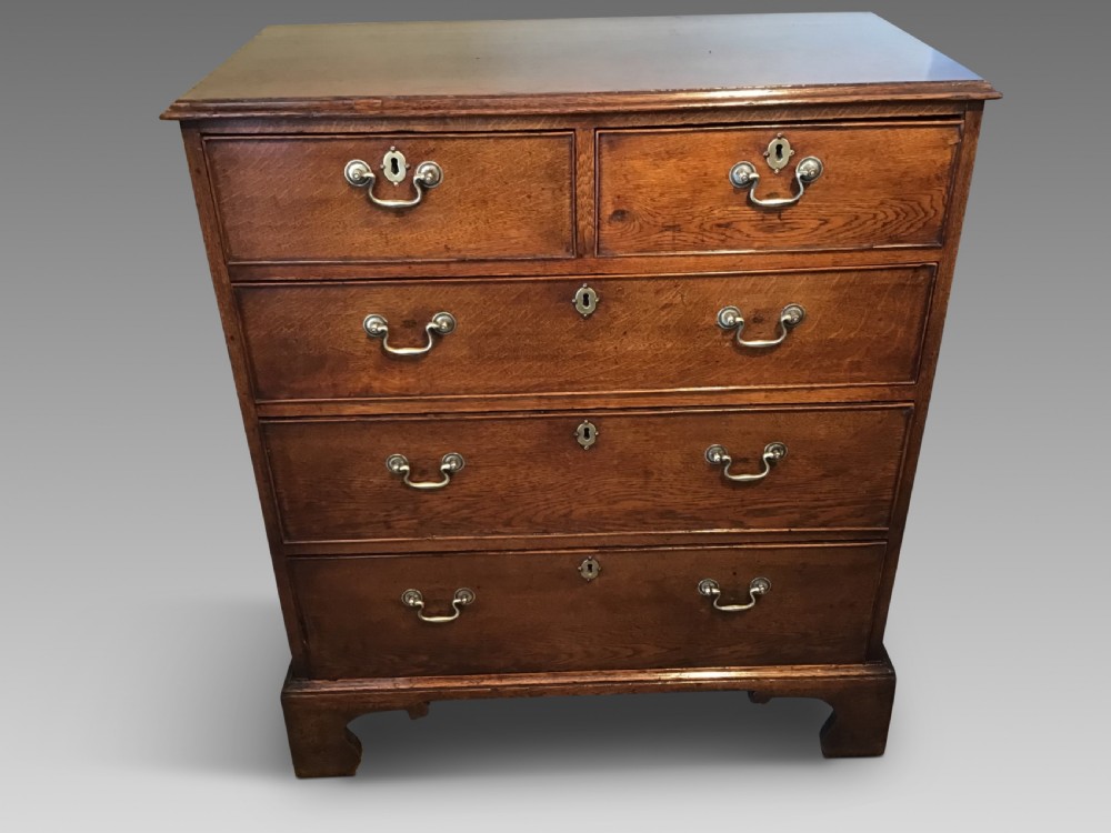 Antique oak chest of drawers