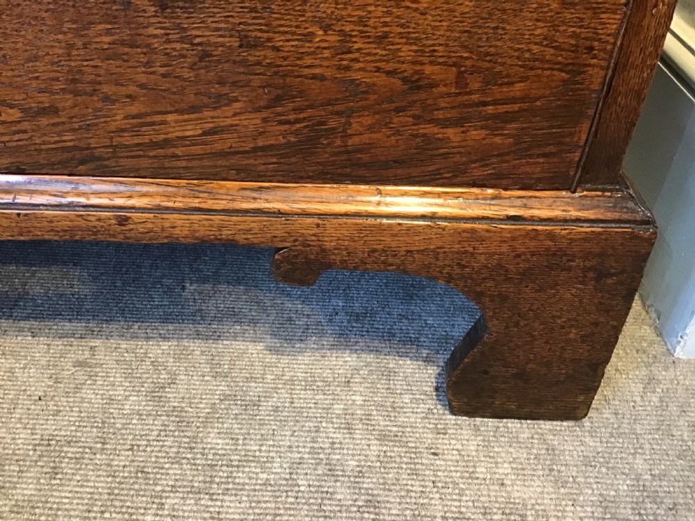 Antique oak chest of drawers View IX