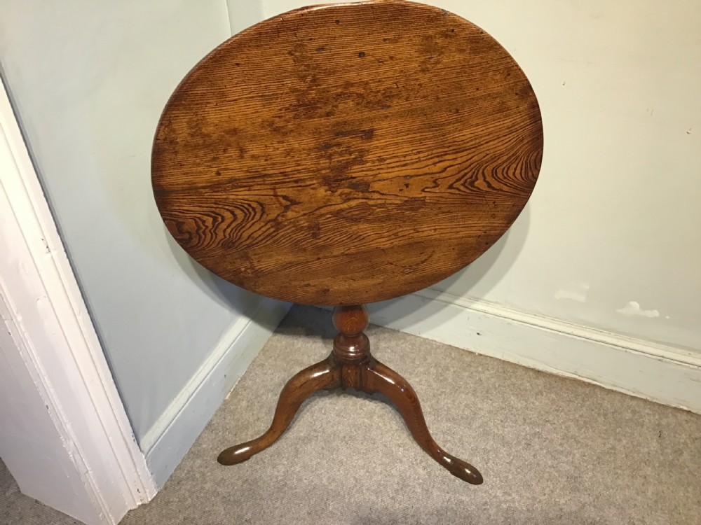 Antique tripod table View VII