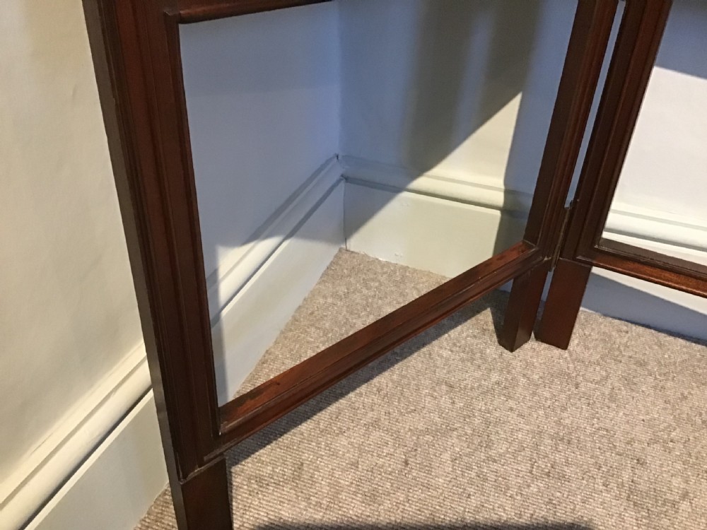 Antique screen View IV