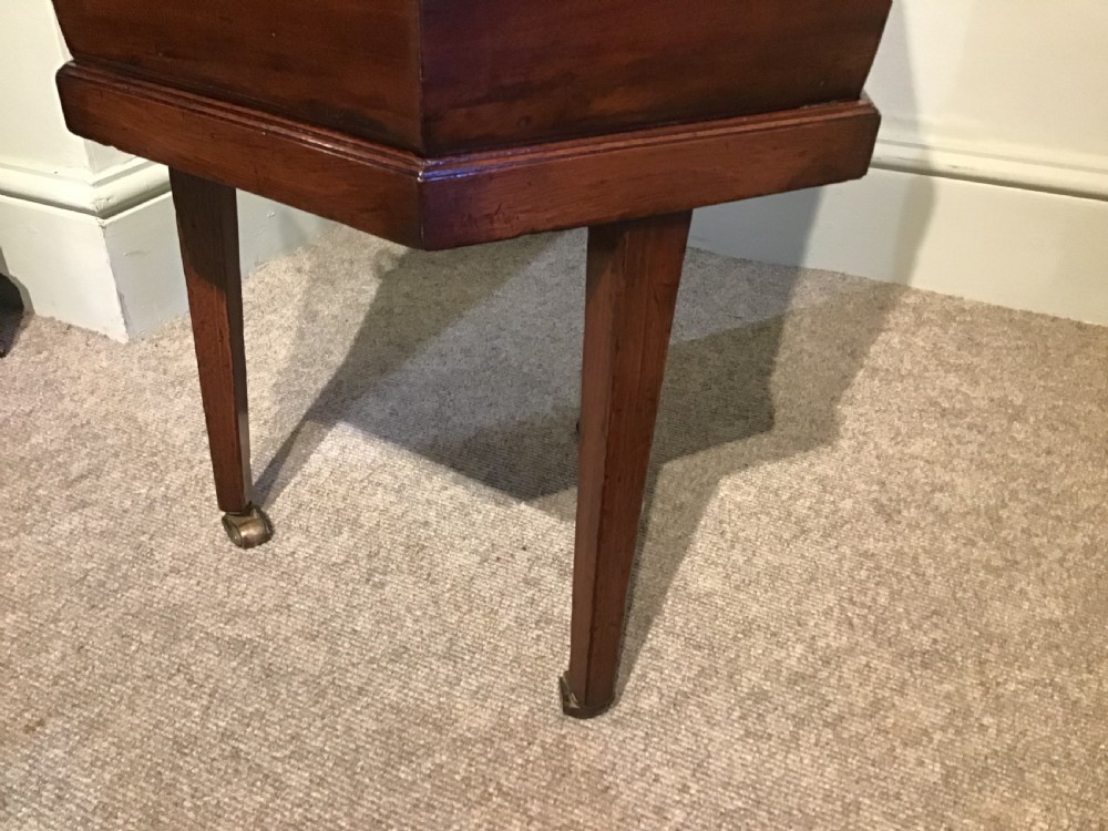 Georgian mahogany cellarette  View XII