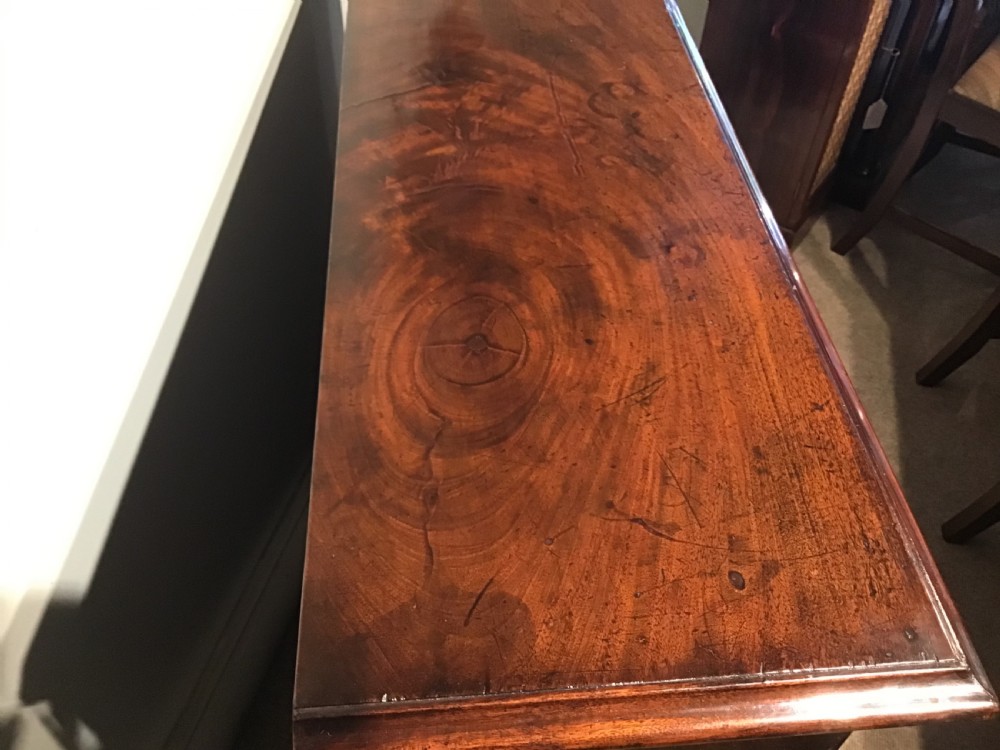 Antique mahogany chest of drawers View IV